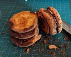 He has a sweet tooth and often shares photographs of different desserts in his Instagram posts.